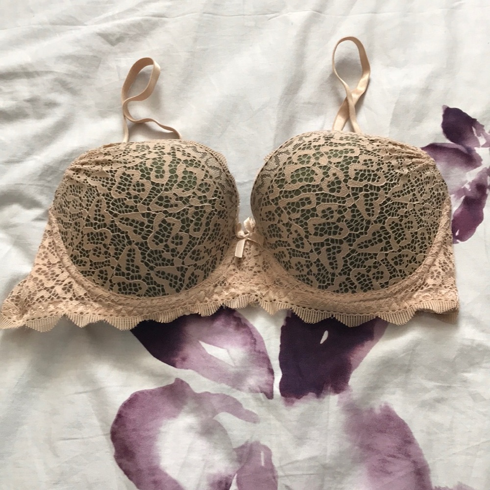 Green and tan bra